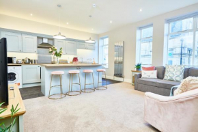 Stunning Central Gems of Harrogate - Sleeps 18!